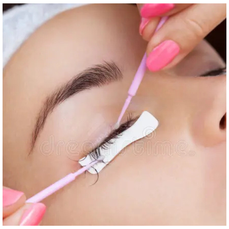 Retrait des extensions de cils