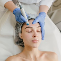 soin du visage avec extraction comédons et points noirs